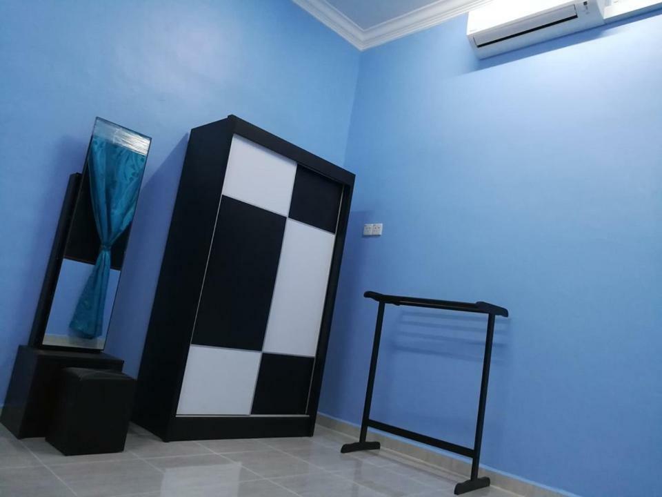 Homestay Damai Yusmila Kuala Terengganu Exterior foto